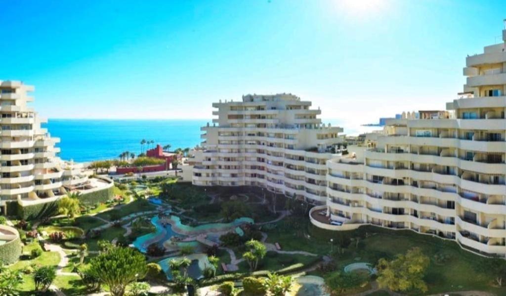 Benalbeach Vistas Al Mar Benalmádena Exterior foto